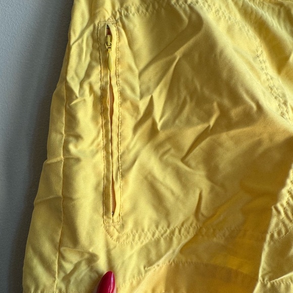Adidas Butter Yellow Women's Athletic Shorts size L - Picture 3 of 5